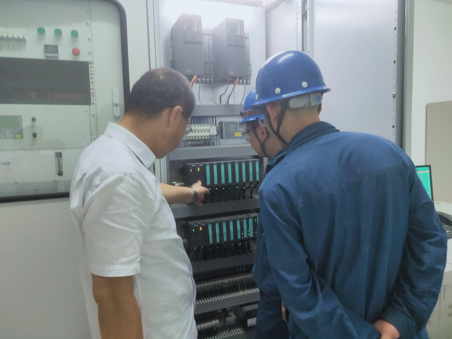 工业自动化培训现场实拍：设备实操与讲师带教